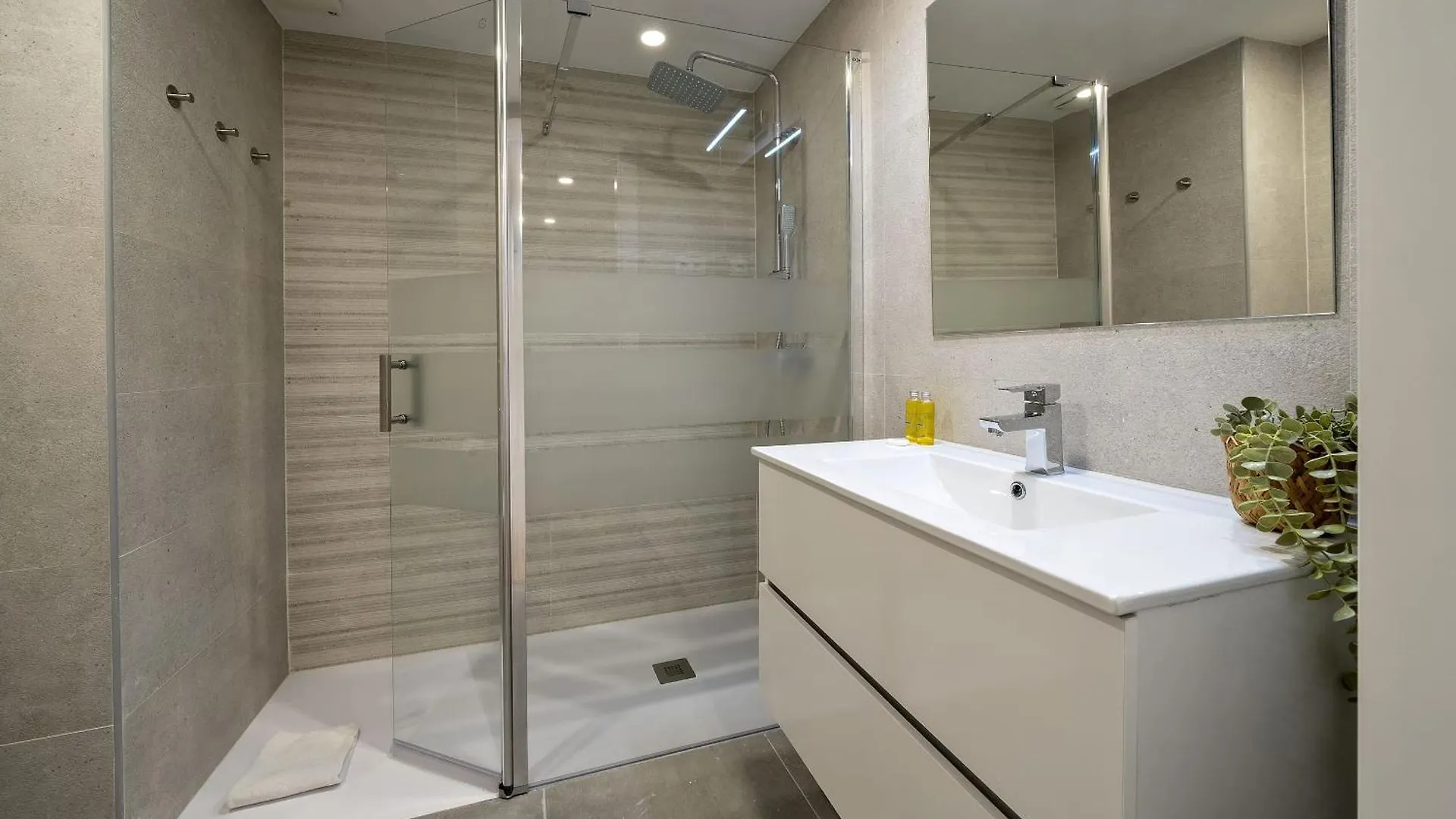 Habitat Apartments Teatre L'Hospitalet de Llobregat